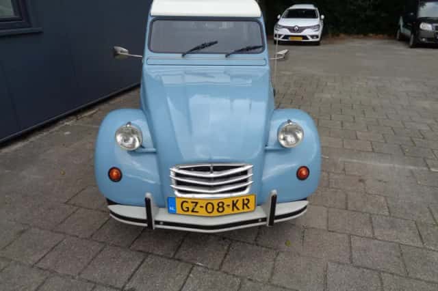 Citroën 2 CV (1981) thumbnail 2