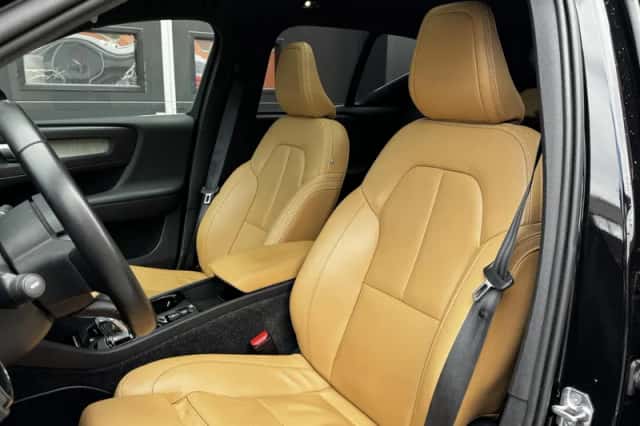 Volvo XC40 (2020) thumbnail 6