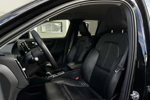 Volvo XC40 (2022) thumbnail 6