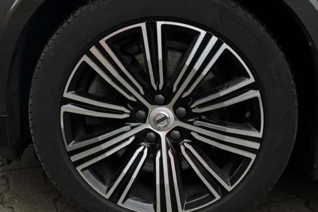 Volvo V60 (2021) thumbnail 4