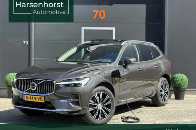 Volvo XC60 (2022) thumbnail 1