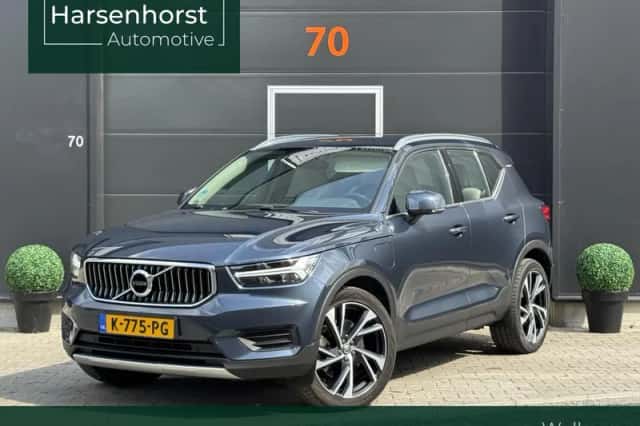 Volvo XC40 (2021) thumbnail 1