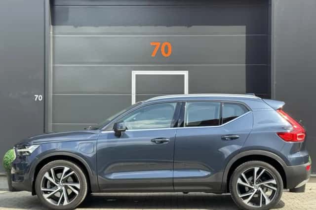 Volvo XC40 (2021) thumbnail 2