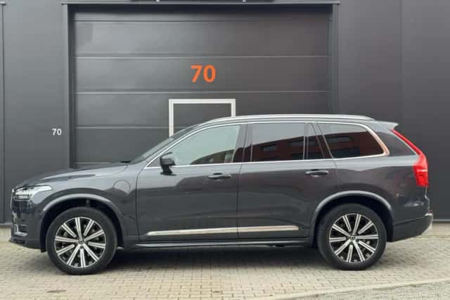 Volvo XC90 (2022) thumbnail 2