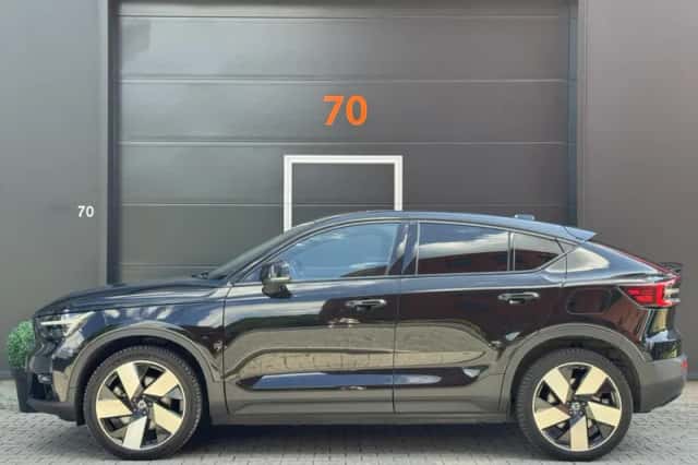 Volvo C40 (2021) thumbnail 2