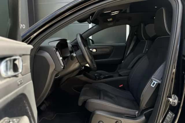 Volvo C40 (2021) thumbnail 5