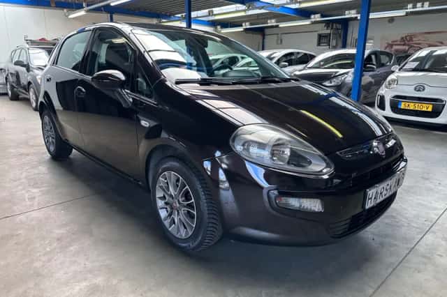 Fiat Punto (2011) thumbnail 6