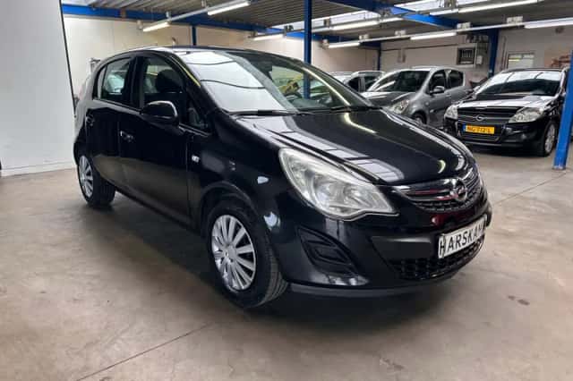 Opel Corsa (2012) thumbnail 6