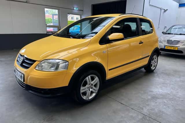Volkswagen Fox (2009) thumbnail 1