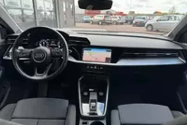 Audi A3 (2021) thumbnail 3