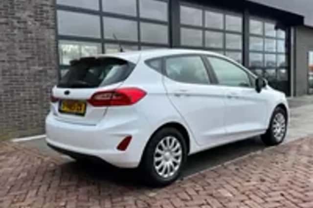 Ford Fiesta (2019) thumbnail 2