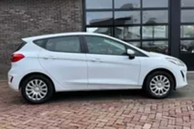 Ford Fiesta (2019) thumbnail 5