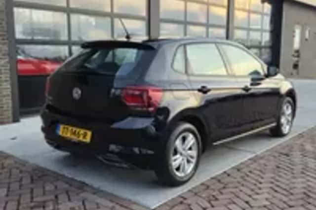Volkswagen Polo (2018) thumbnail 2