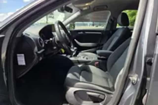 Audi A3 (2018) thumbnail 5