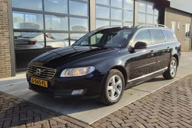 Volvo V70 (2016) thumbnail 1