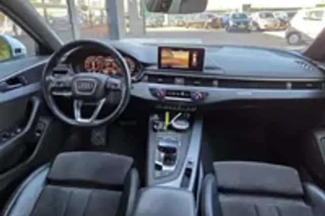 Audi A4 (2018) thumbnail 3