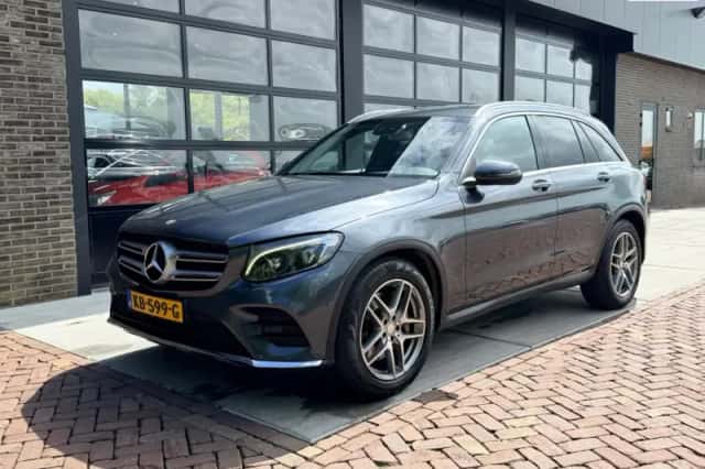 Mercedes-Benz GLC-Klasse (2015) thumbnail 1