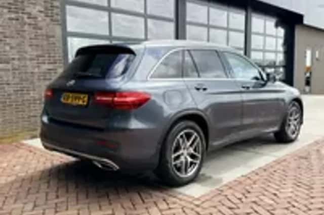 Mercedes-Benz GLC-Klasse (2015) thumbnail 2