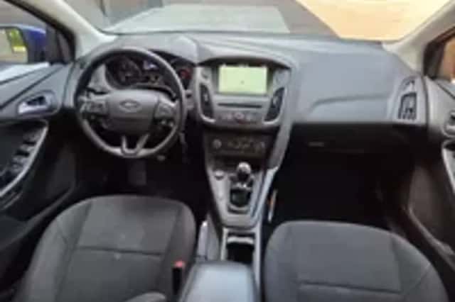 Ford Focus (2018) thumbnail 3