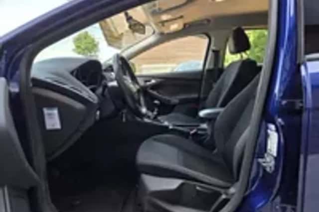 Ford Focus (2018) thumbnail 4