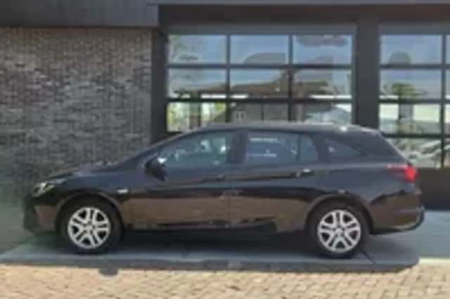 Opel Astra (2017) thumbnail 5