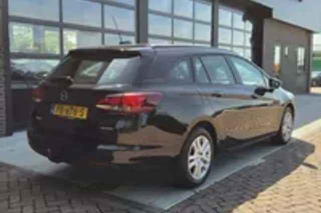 Opel Astra (2017) thumbnail 2