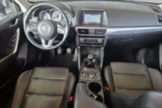 Mazda CX-5 (2015) thumbnail 3