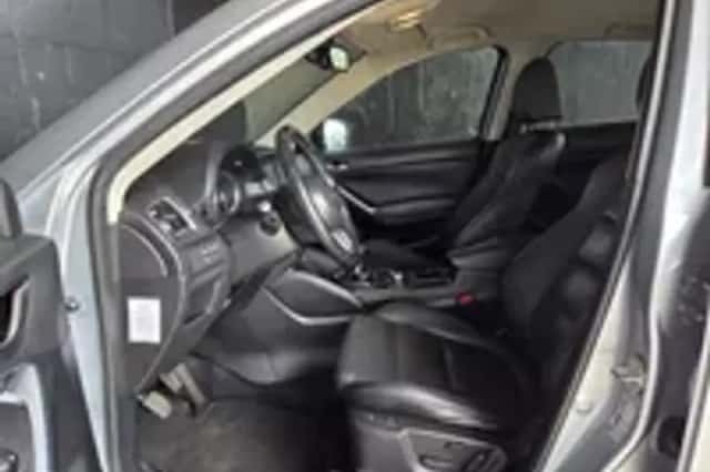 Mazda CX-5 (2015) thumbnail 2