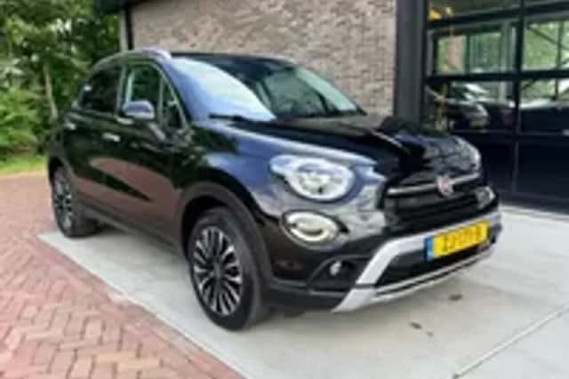Fiat 500X (2019) thumbnail 4