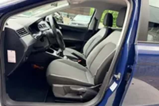 SEAT Ibiza (2017) thumbnail 3