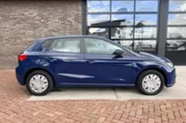 SEAT Ibiza (2017) thumbnail 5