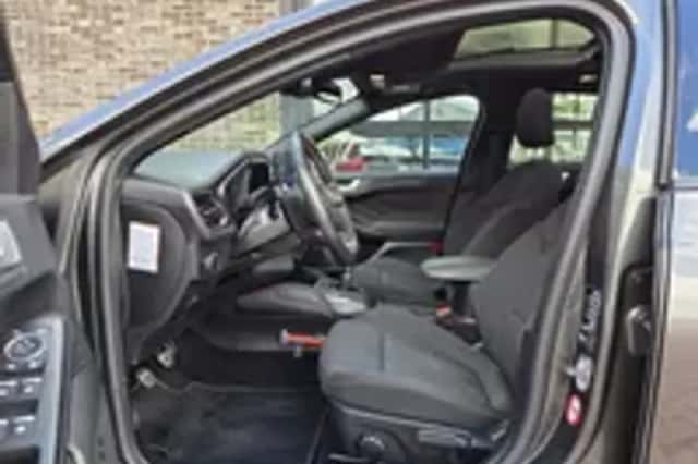Ford Focus (2019) thumbnail 4