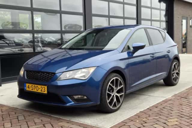 SEAT Leon (2013) thumbnail 1