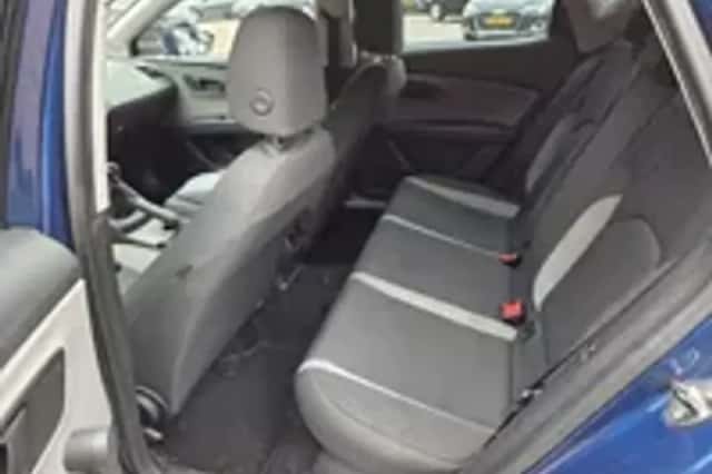 SEAT Leon (2013) thumbnail 5