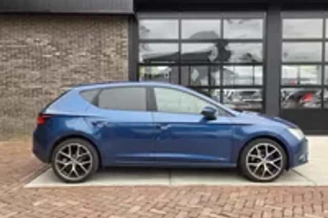 SEAT Leon (2013) thumbnail 6