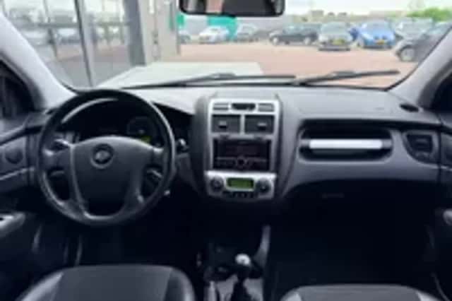 Kia Sportage (2006) thumbnail 3