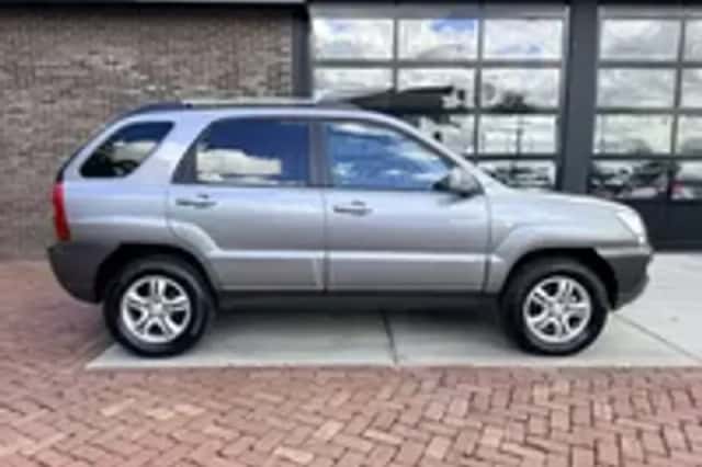 Kia Sportage (2006) thumbnail 6