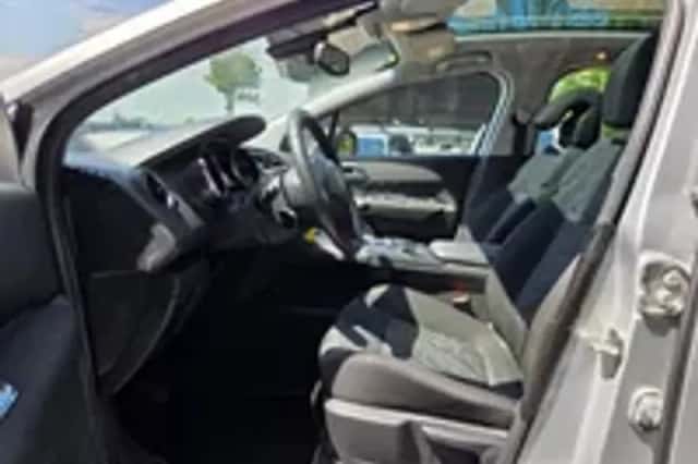 Peugeot 3008 (2009) thumbnail 3