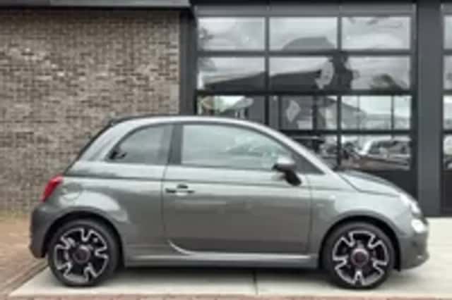 Fiat 500C (2017) thumbnail 4