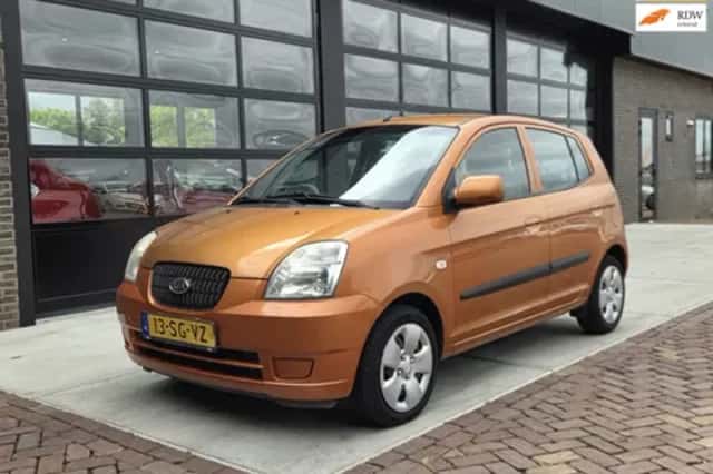 Volkswagen Polo (2012) thumbnail 2