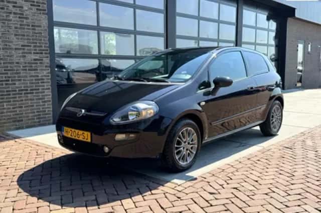 Volkswagen Polo (2012) thumbnail 3