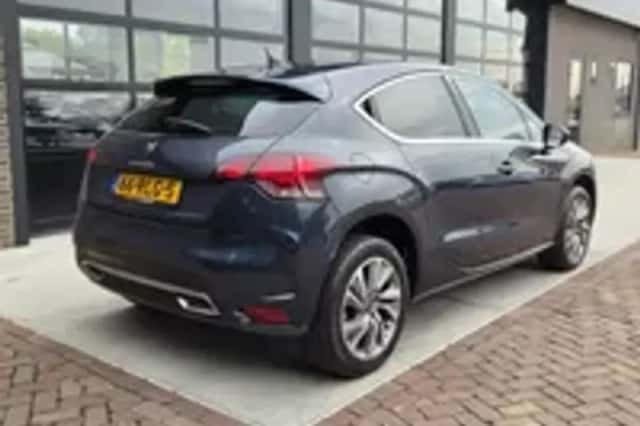 Citroën DS4 (2011) thumbnail 2