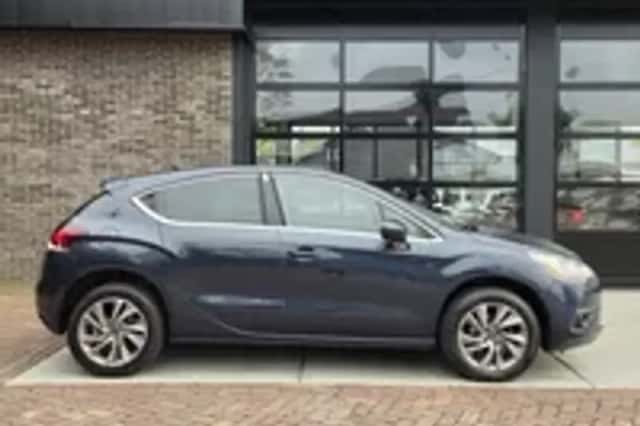 Citroën DS4 (2011) thumbnail 3