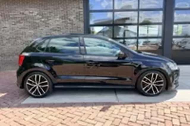 Volkswagen Polo (2016) thumbnail 5