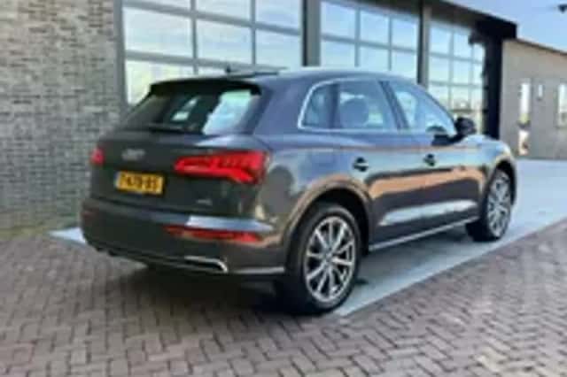 Audi Q5 (2020) thumbnail 2