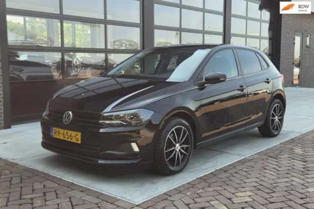 Volkswagen Polo (2018) thumbnail 1