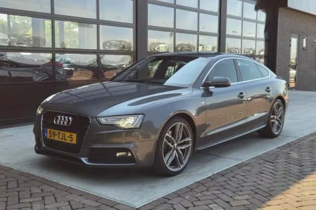 Audi A5 (2012) thumbnail 1