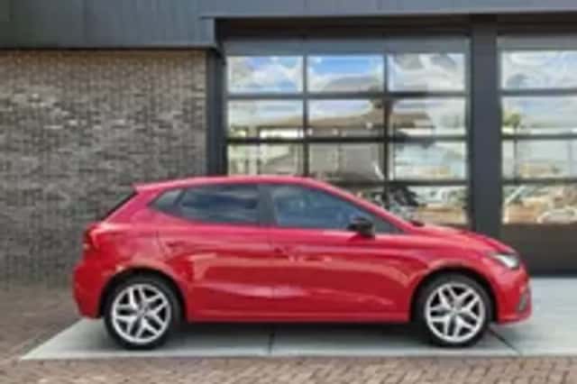SEAT Ibiza (2022) thumbnail 3