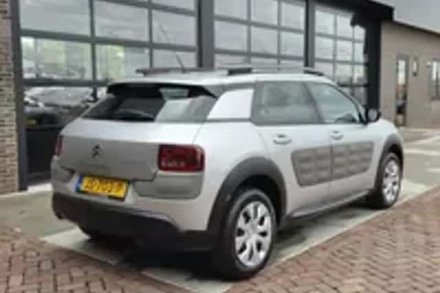 Citroën C4 Cactus (2016) thumbnail 2