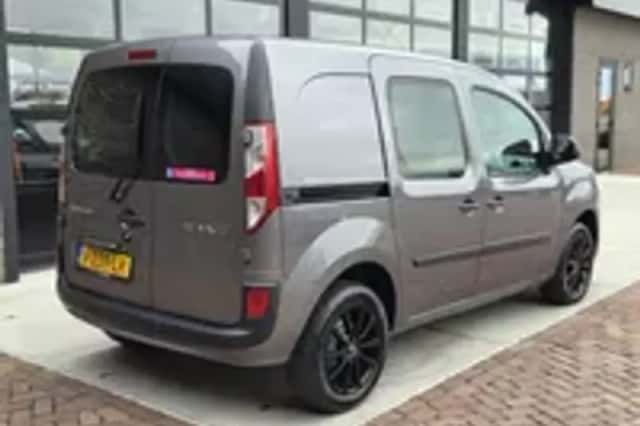 Renault Kangoo (2018) thumbnail 2